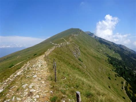 Rifugio Fiori del Baldo e Rifugio Chierego da Due Pozze